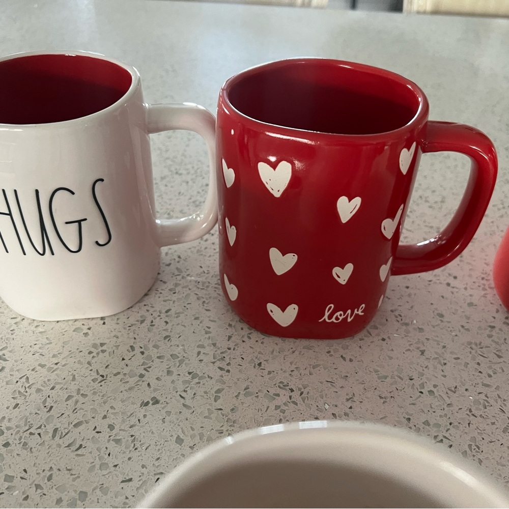 Rae Dunn lot of 10 Valentines mugs - Picture 10 of 11
